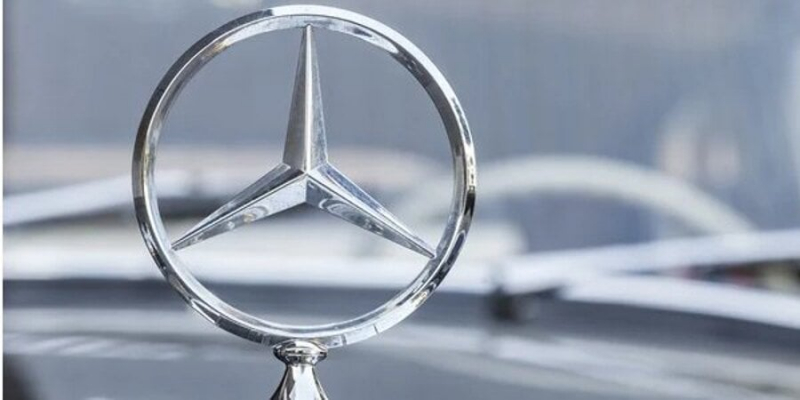 ChatGPT у&nbsp;вашому Merсedes. Автомобільний виробник оголосив про впровадження популярного чат-бота у&nbsp;свої авто