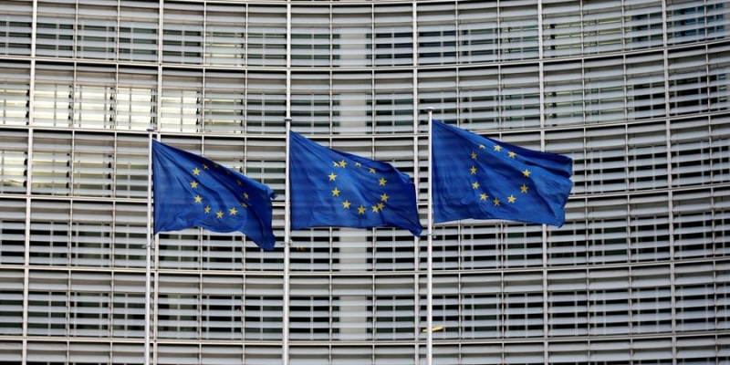 Дедлайн на&nbsp;носі. Єврокомісія знайшла три невиконані Україною обіцянки щодо реформ&nbsp;&mdash; під загрозою транш на&nbsp;1,5 млрд євро