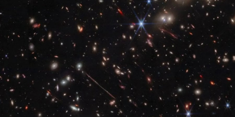 Дивовижний космос. Телескоп імені Джеймса Вебба допоміг з&rsquo;ясувати неймовірну деталь про молоді галактики