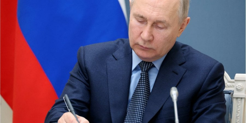 Економіка диктатора. Путін дозволив гнобити іноземних співвласників компаній із&nbsp;РФ ще цілий рік