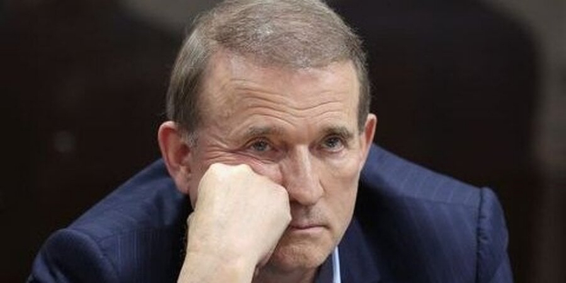 Нацрада хоче, але не&nbsp;поспішає, анулювати ліцензії каналів Медведчука, Шуфрича і Мураєва