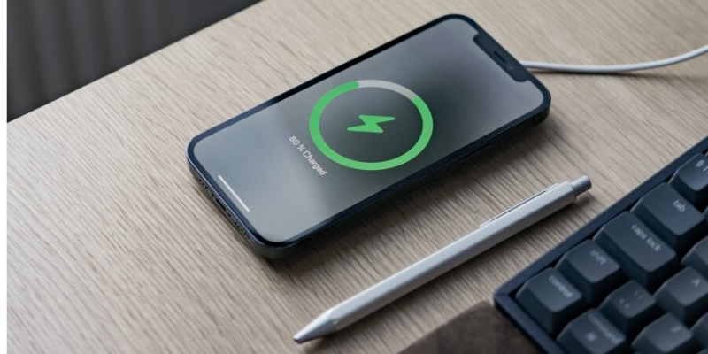 Не&nbsp;треба так. Цю&nbsp;помилку при зарядці iPhone роблять всі