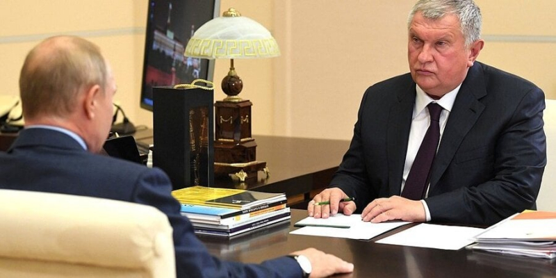 Невідома компанія в Індії постачає мільйони барелів російської нафти. FT&nbsp;пов&rsquo;язує її з&nbsp;Роснафтою
