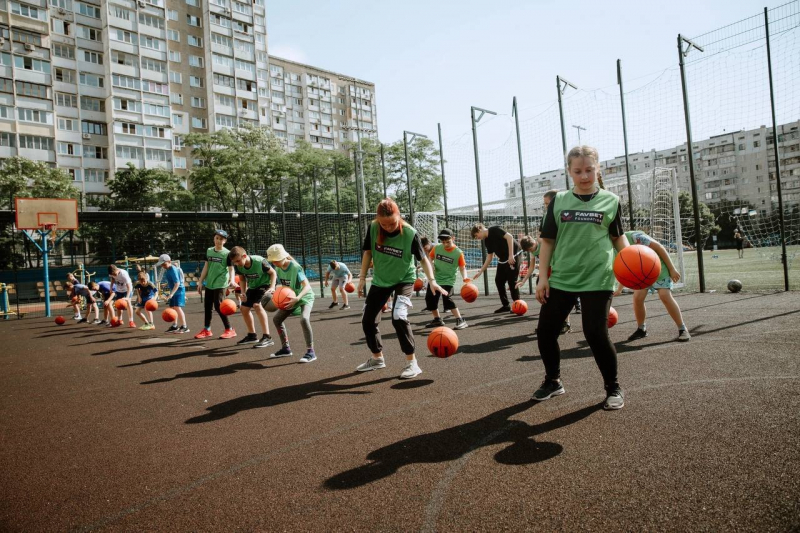 Новини компаній: В 2023 році група компаній FAVBET значно посилила підтримку ЗСУ та глибше інтегрувалася в національну економіку