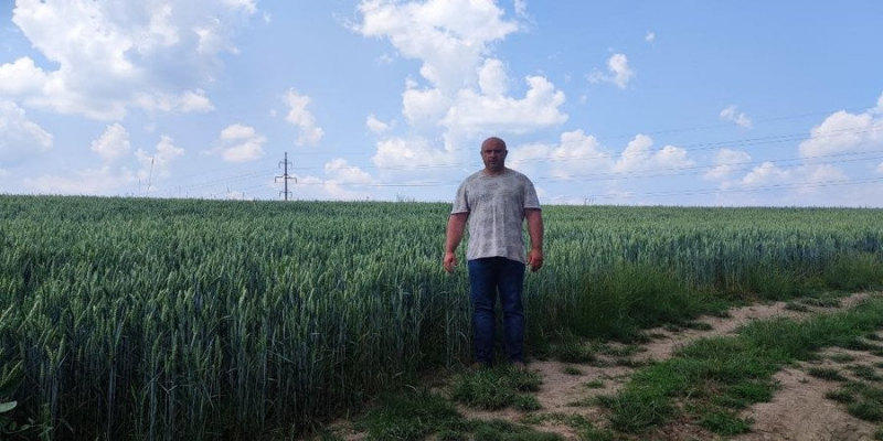 Партнерський проєкт: &laquo;Ми&nbsp;маємо працювати&raquo;. Як&nbsp;фермер із Чернівецької області не&nbsp;зупинився попри війну та&nbsp;блокаду Одеських портів