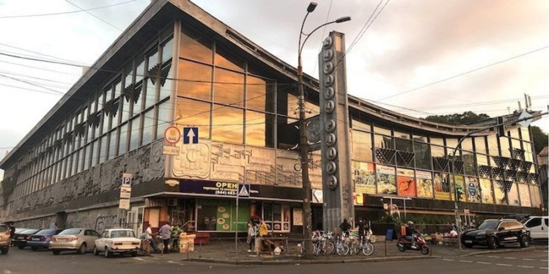 Тарантіно відпочиває. Житній ринок може перейти до&nbsp;родини наближеного до&nbsp;мера Києва бізнесмена Валерія Іщенка