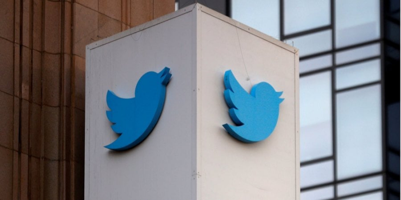 Twitter має готуватися до&nbsp;судових позовів через зміну назви&nbsp;&mdash; Reuters