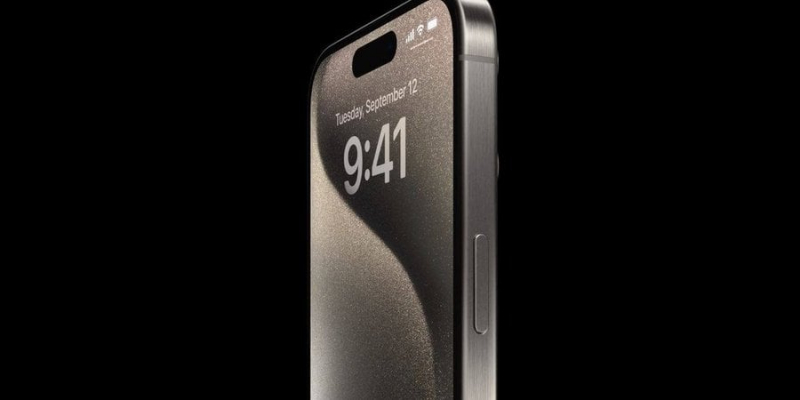 Ціни не&nbsp;захмарні. Apple офіційно представила титанові iPhone 15 Pro та&nbsp;iPhone 15 Pro Max