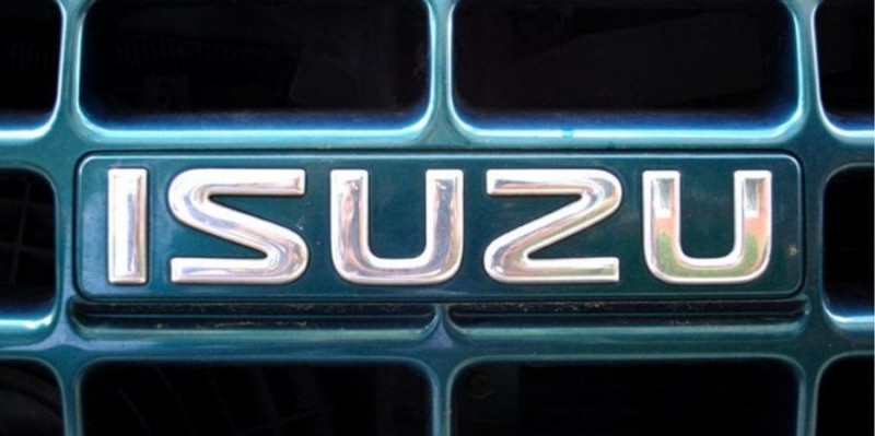 Довго думали. Японський виробник вантажівок Isuzu пішов з російського ринку