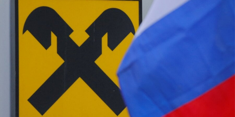 Гребуть лопатою. Raiffeisen потроїв прибуток у&nbsp;Росії на&nbsp;тлі вимог вийти з&nbsp;ринку