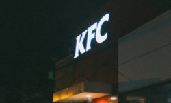KFC довелося відкласти свій вихід з Росії на кілька місяців