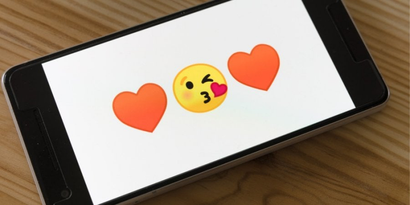 Магія. Як створити власні емодзі за допомогою нового сервісу від Emoji Kitchen: покрокова інструкція