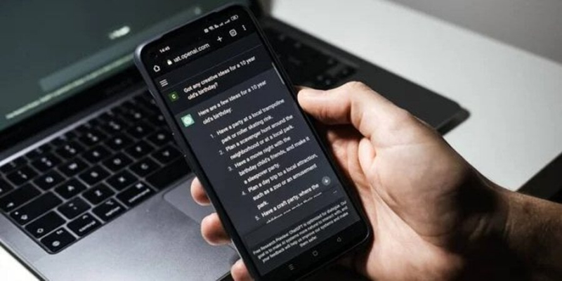 Не ставте що попало. OpenAI представляє офіційний додаток ChatGPT для Apple iPhone