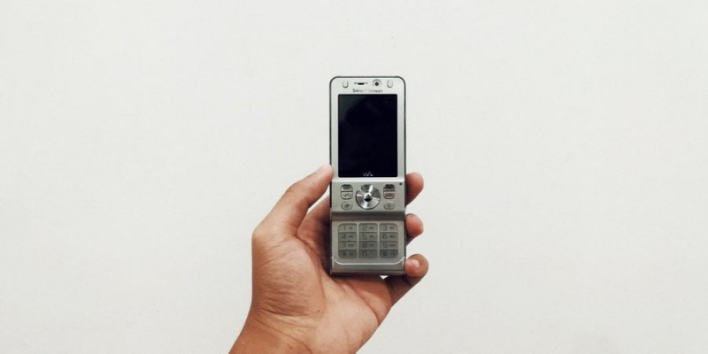 Ретро, ​​але знадобиться. Чотири функції старих смартфонів, яких не&nbsp;вистачає новим гаджетам