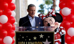 Різати кости. Disney створила цільову групу з вивчення штучного інтелекту — Reuters
