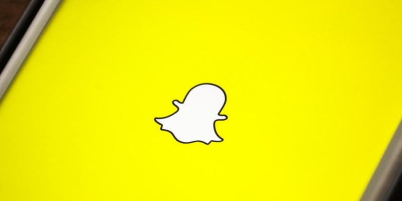 Селфі на&nbsp;будь-який смак. ШІ в&nbsp;Snapchat отримає можливість генерувати фото з різноманітними фонами