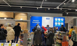У вогні не горить. У Гостомелі відновили магазин JYSK, який було знищено під час битви за Київ — фото