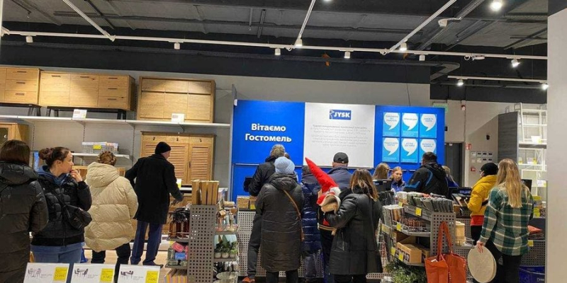 У&nbsp;вогні не&nbsp;горить. У&nbsp;Гостомелі відновили магазин JYSK, який було знищено під час битви за&nbsp;Київ&nbsp;&mdash; фото